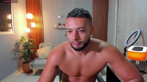 Calix  Independient model Insta and twt Calixsnake online show from April 22, 2026, 12:35 am