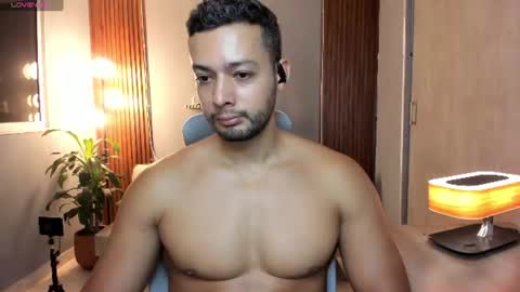 Snapshot of j_calix chatting on July 28, 2026, 12:18 am Calix Independient model Insta and twt Calixsnake online show from July 28, 2026, 12:18 am