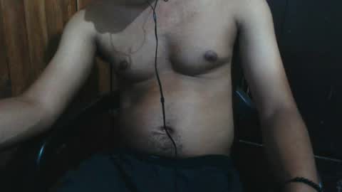 Snapshot of j_castello chatting on May 2, 2026, 2:27 am J online show from May 2, 2026, 2:27 am