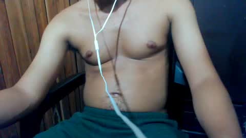 Snapshot of j_castello chatting on July 10, 2026, 2:27 am J online show from July 10, 2026, 2:27 am