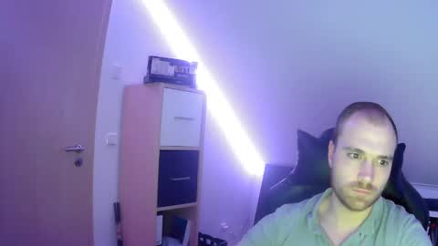 Snapshot of j_german783377 chatting on January 7, 2025, 7:06 pm here4y online show from January 7, 2025, 7:06 pm