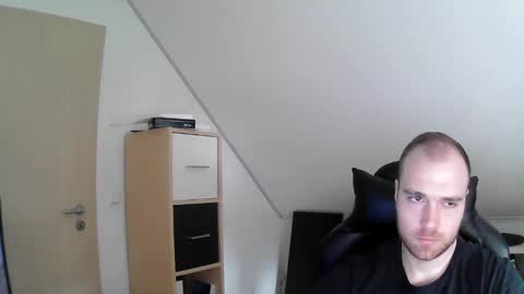 Snapshot of j_german783377 chatting on January 27, 2025, 11:43 am here4y online show from January 27, 2025, 11:43 am