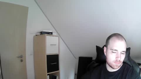 Snapshot of j_german783377 chatting on January 29, 2025, 9:23 am here4y online show from January 29, 2025, 9:23 am