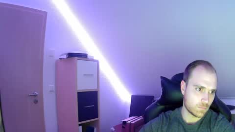 Snapshot of j_german783377 chatting on February 2, 2025, 6:31 pm here4y online show from February 2, 2025, 6:31 pm