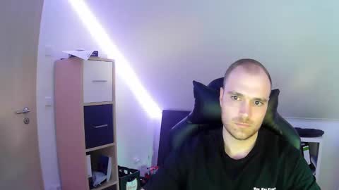 Snapshot of j_german783377 chatting on March 6, 2025, 4:49 pm here4y online show from March 6, 2025, 4:49 pm