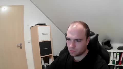 Snapshot of j_german783377 chatting on October 27, 2025, 7:56 am here4y online show from October 27, 2025, 7:56 am