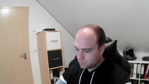 Snapshot of j_german783377 chatting on October 28, 2025, 8:51 am here4y online show from October 28, 2025, 8:51 am