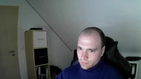 Snapshot of j_german783377 chatting on November 18, 2025, 10:09 am here4y online show from November 18, 2025, 10:09 am