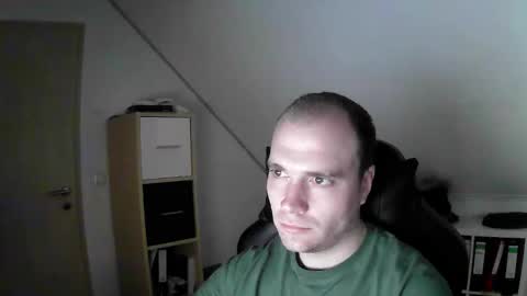 Snapshot of j_german783377 chatting on November 30, 2025, 10:41 am here4y online show from November 30, 2025, 10:41 am