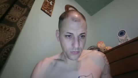 j_lion85 online show from October 28, 2025, 8:18 am