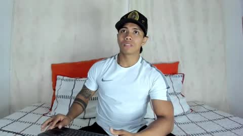 i am juan musiry independent model  online show from January 28, 2025, 5:11 am