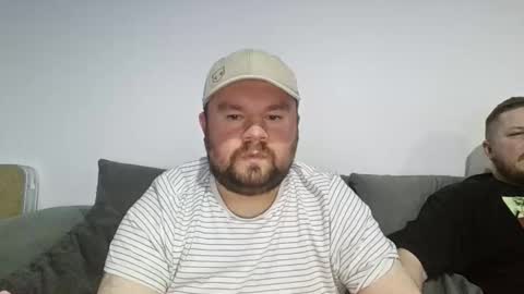 ja_couple online show from April 4, 2026, 8:06 pm