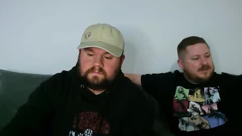 ja_couple online show from April 21, 2026, 5:17 pm