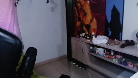 jade 18  online show from January 17, 2026, 7:57 am