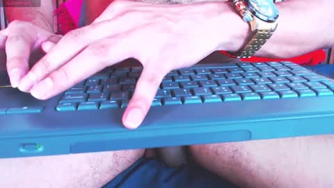   online show from December 22, 2024, 7:42 pm