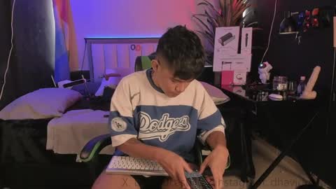 JACK CASTELL online show from May 16, 2026, 12:04 pm