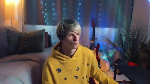 brestonsweet online show from April 24, 2026, 5:32 am