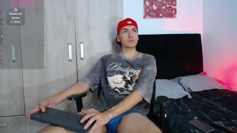 INDEPENDENT MODEL online show from January 26, 2025, 5:56 am