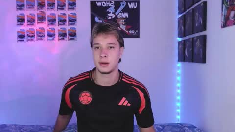 J online show from November 12, 2025, 7:31 am