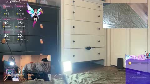 Hazel online show from December 23, 2025, 8:01 am