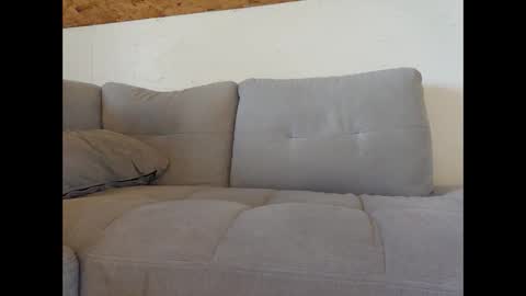 Dess online show from October 4, 2025, 4:16 pm