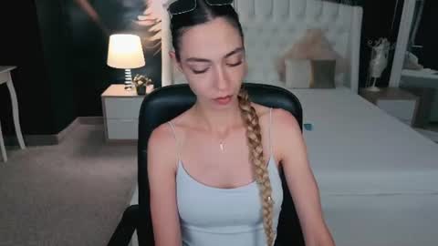 Snapshot of jackie__fox chatting on June 18, 2026, 9:14 am Jackie online show from June 18, 2026, 9:14 am