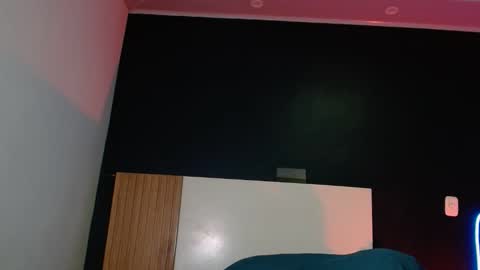 Snapshot of jackk_ho chatting on September 19, 2025, 9:43 am Jack online show from September 19, 2025, 9:43 am