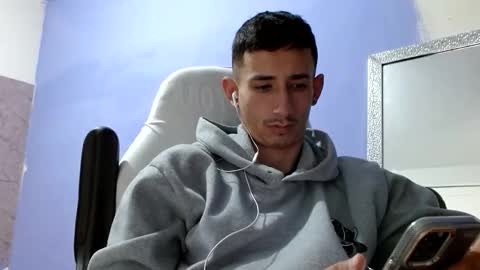 Snapshot of jackk_ho chatting on December 19, 2025, 3:30 pm Jack online show from December 19, 2025, 3:30 pm