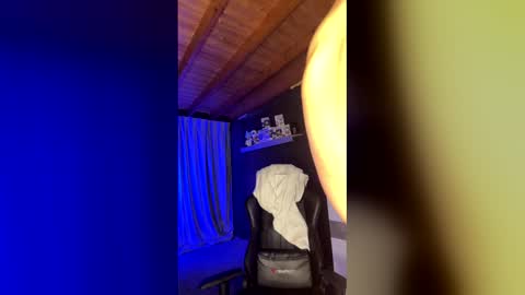 Snapshot of jackson__cottonwood chatting on April 5, 2026, 7:22 pm JC online show from April 5, 2026, 7:22 pm
