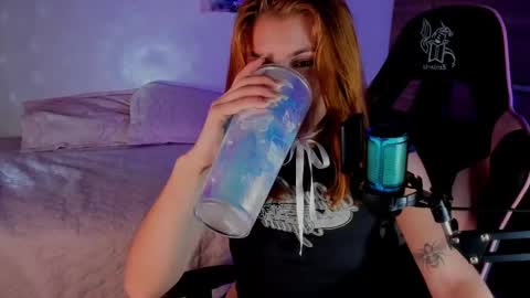 Linda Sofia help me get to 100 thumbs up online show from December 20, 2024, 6:08 am