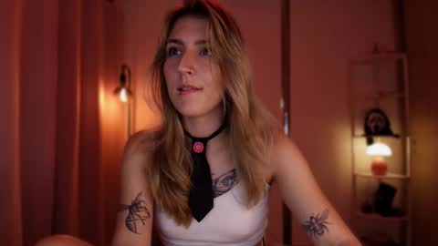 Linda Sofia help me get to 100 thumbs up online show from March 14, 2026, 2:28 am