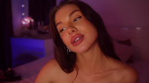 jacky_smith online show from February 1, 2025, 11:21 am