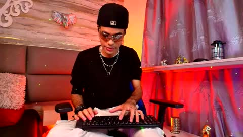 Snapshot of jacob_blackwell chatting on October 6, 2025, 8:28 pm jacob_blackwell online show from October 6, 2025, 8:28 pm