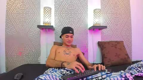 Snapshot of jacob_blackwell chatting on October 16, 2025, 10:22 pm jacob_blackwell online show from October 16, 2025, 10:22 pm