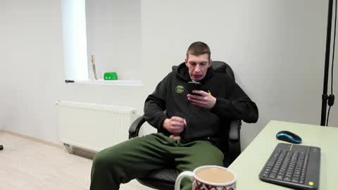 JACOB DEVON online show from April 17, 2026, 5:54 am