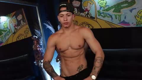 JACOB JAMES online show from April 22, 2026, 2:03 am