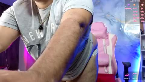 daddy sir master bear online show from April 18, 2026, 6:12 pm