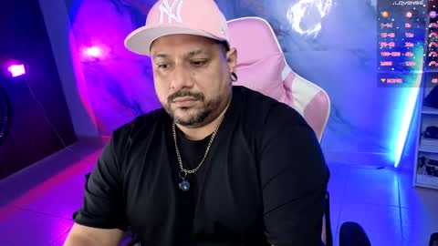 daddy sir master bear online show from April 21, 2026, 2:51 am