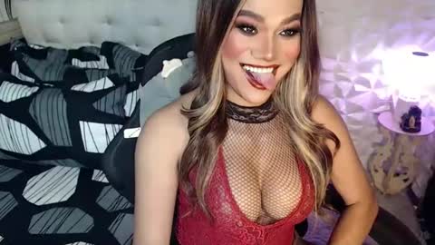 Jacque online show from March 6, 2025, 10:36 pm