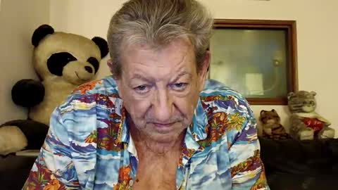Snapshot of jacques_de_france chatting on May 18, 2026, 3:46 am Jacques online show from May 18, 2026, 3:46 am
