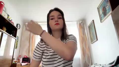 Mila online show from July 4, 2026, 10:32 am