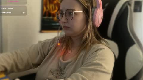 jacywinslat online show from September 9, 2025, 10:26 am