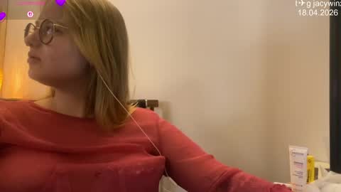 jacywinslat online show from April 18, 2026, 7:07 pm