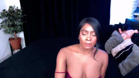 Jade online show from October 2, 2025, 7:54 pm