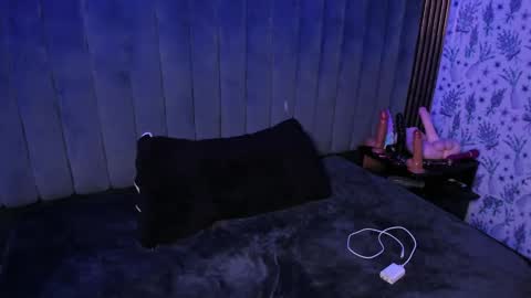 Jade online show from December 4, 2025, 3:16 am