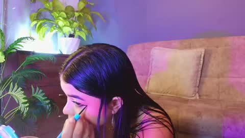 Snapshot of jade_brunnette chatting on June 8, 2026, 8:09 pm Jade Brunete online show from June 8, 2026, 8:09 pm