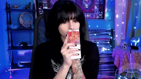 jade_castle online show from February 18, 2026, 4:36 pm