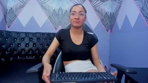 Jade Greeyy  online show from November 15, 2025, 3:48 am