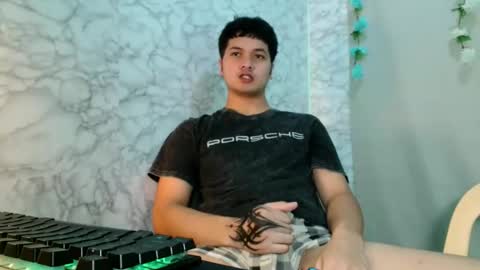 jade_halo online show from April 22, 2026, 5:10 am