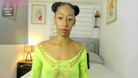 Jade smile online show from March 5, 2025, 2:56 pm